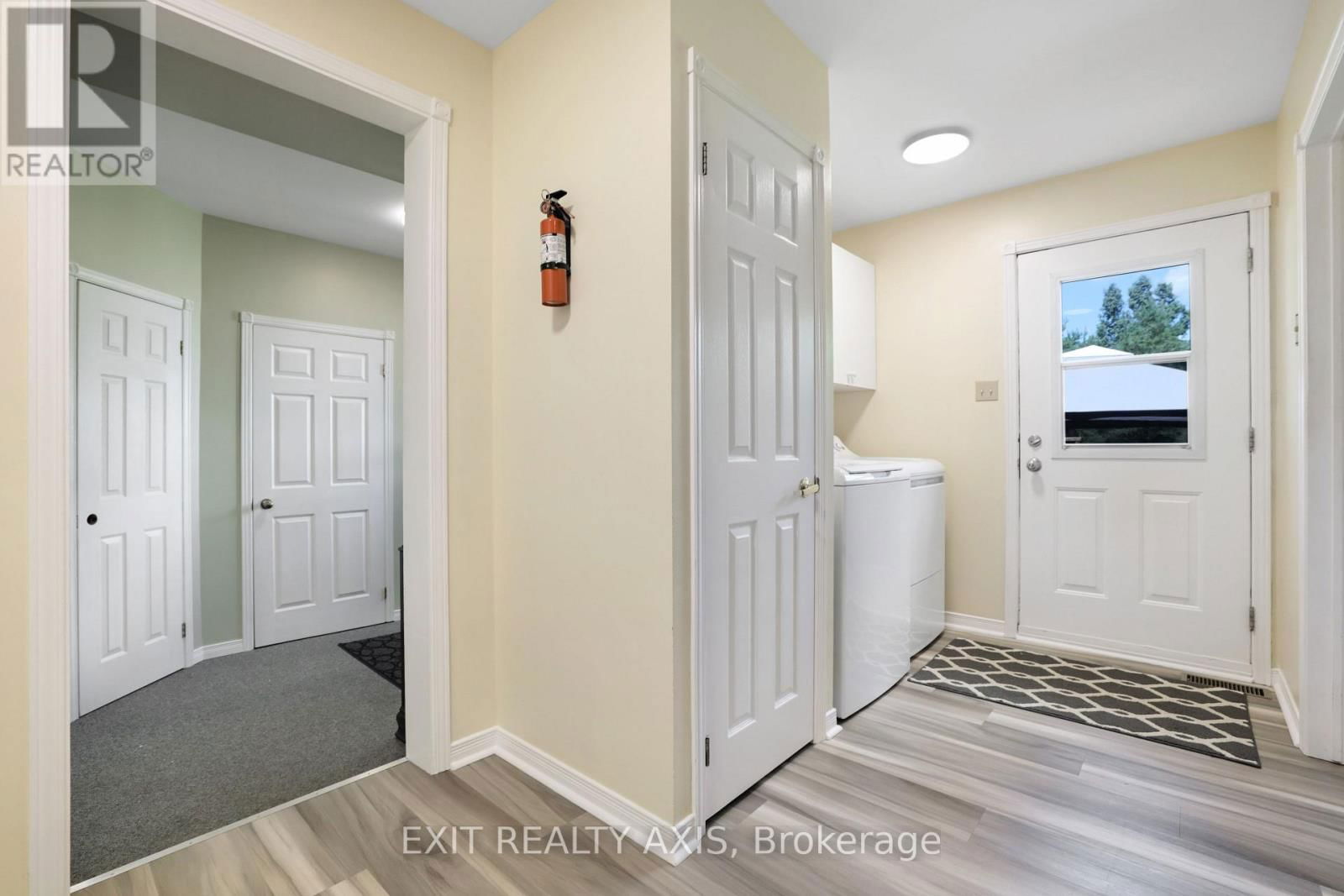 42 STRICKLAND ROAD Image 20
