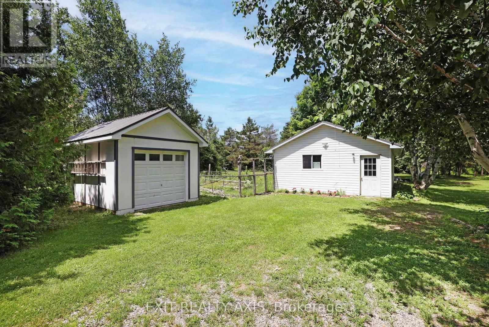 42 STRICKLAND ROAD Image 25