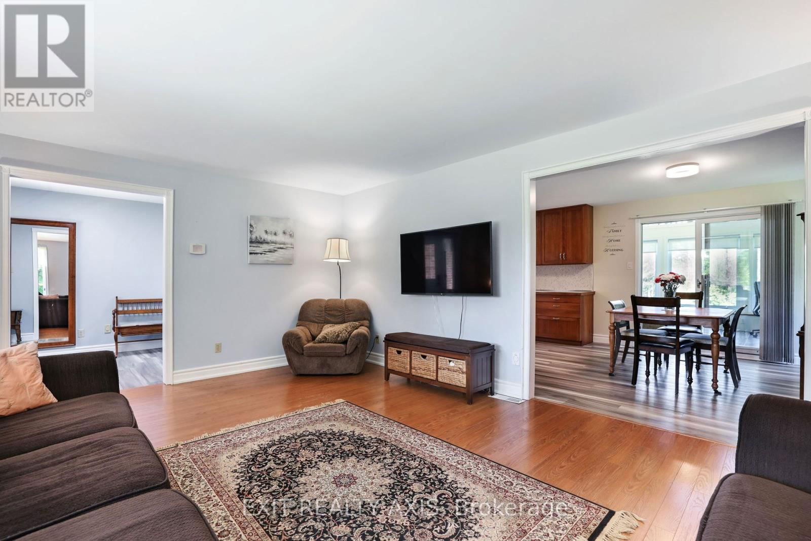 42 STRICKLAND ROAD Image 7