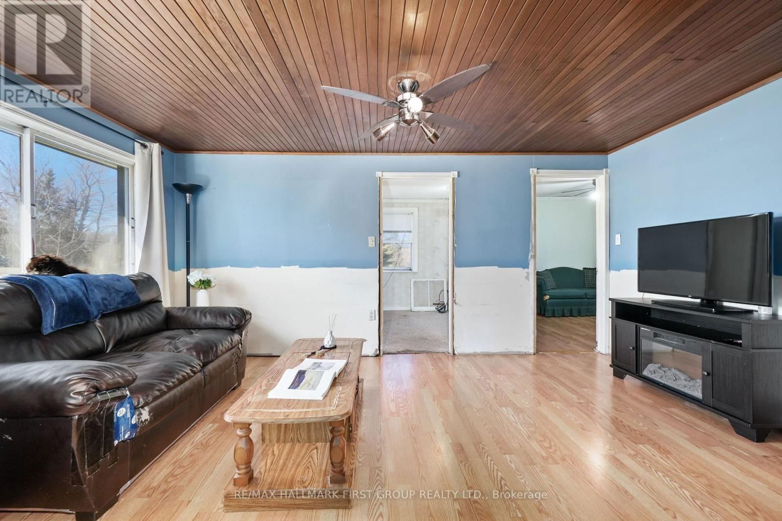 19 HALSTEAD ROAD Image 11