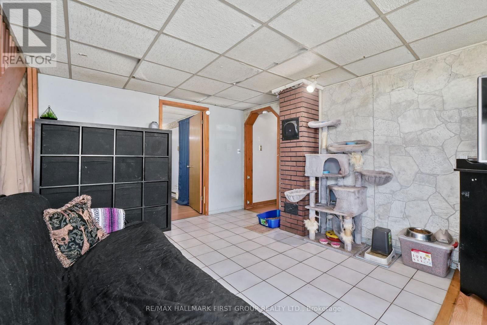 19 HALSTEAD ROAD Image 24