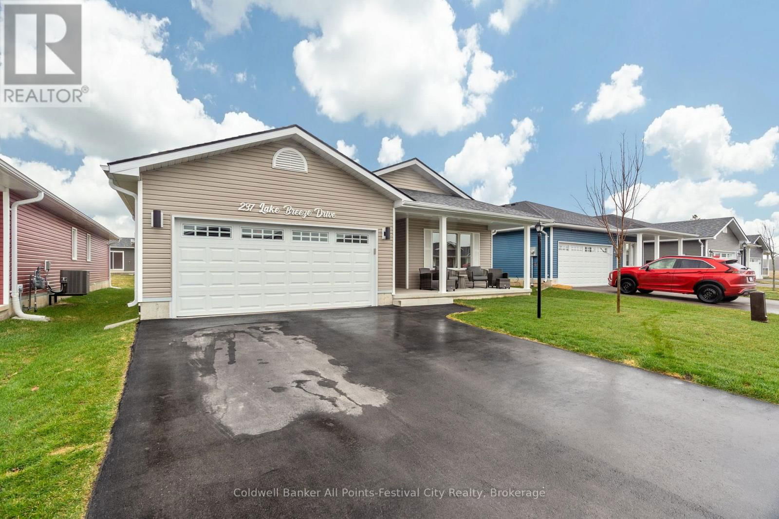 237 LAKE BREEZE DRIVE Image 2