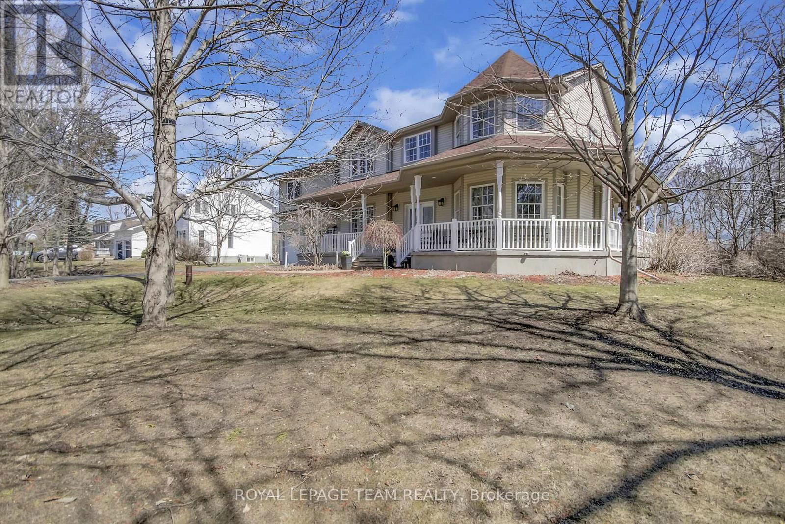 1621 SHAUNA CRESCENT Image 2