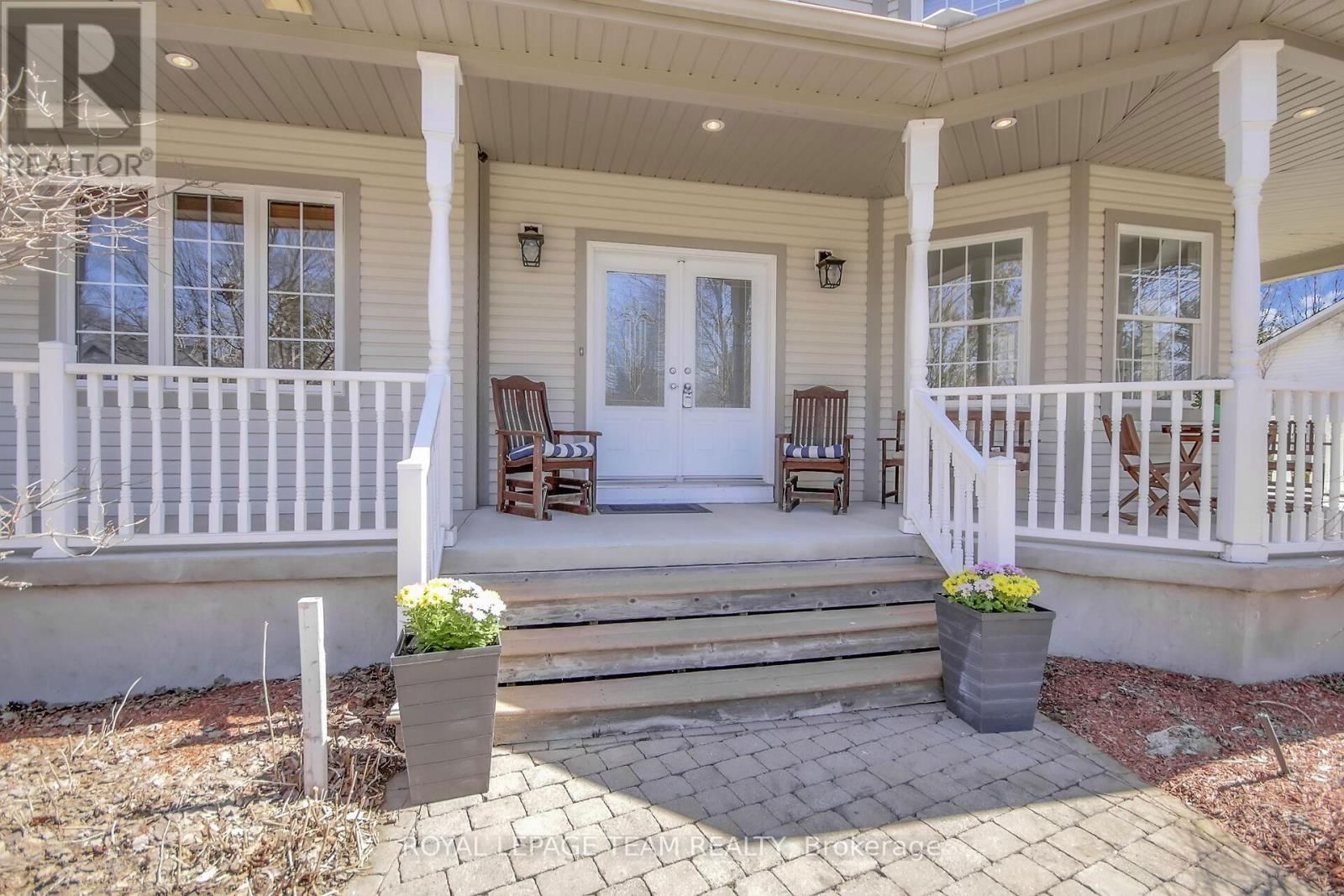 1621 SHAUNA CRESCENT Image 3