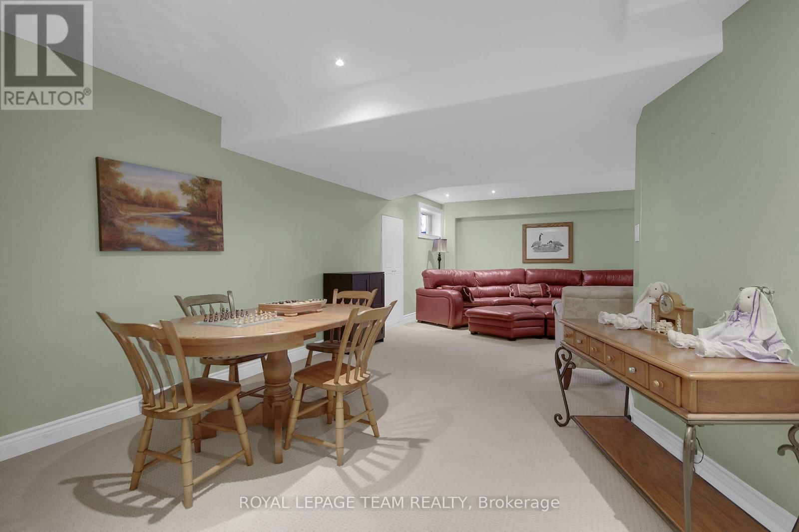 1621 SHAUNA CRESCENT Image 33