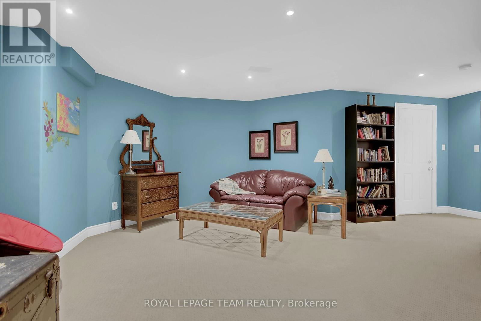1621 SHAUNA CRESCENT Image 34