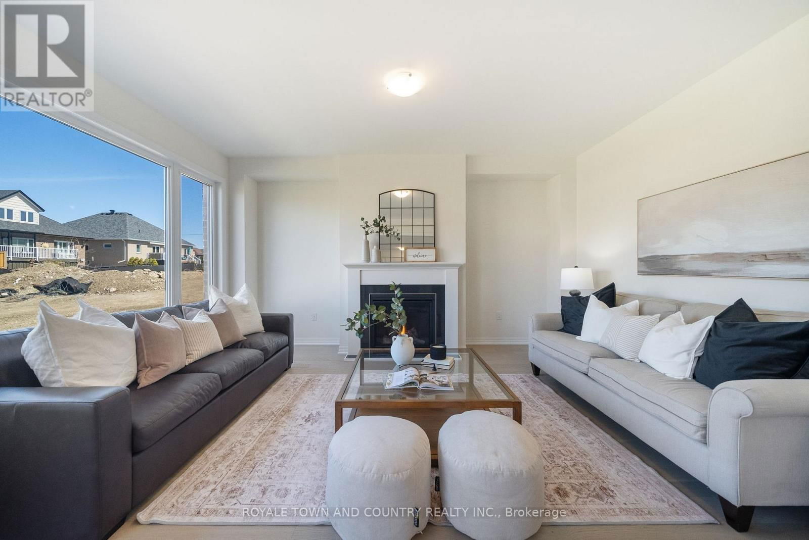 42 DOBSON STREET Image 17