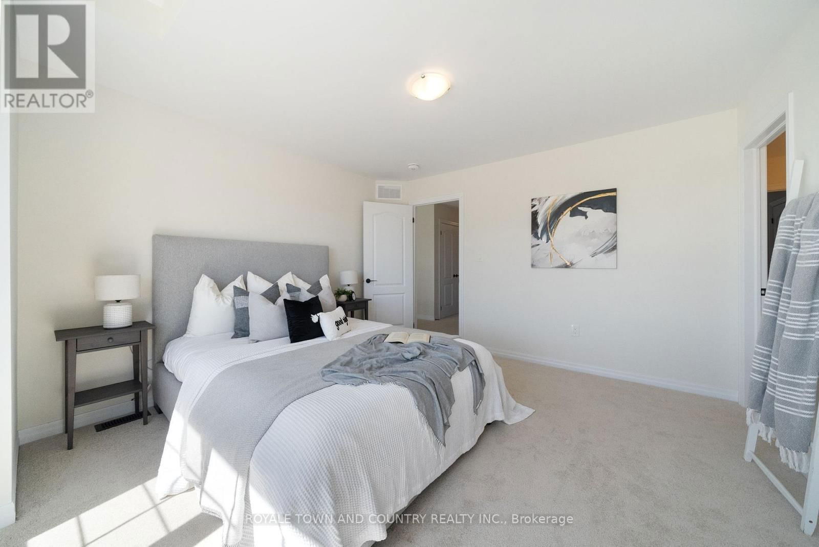 42 DOBSON STREET Image 24