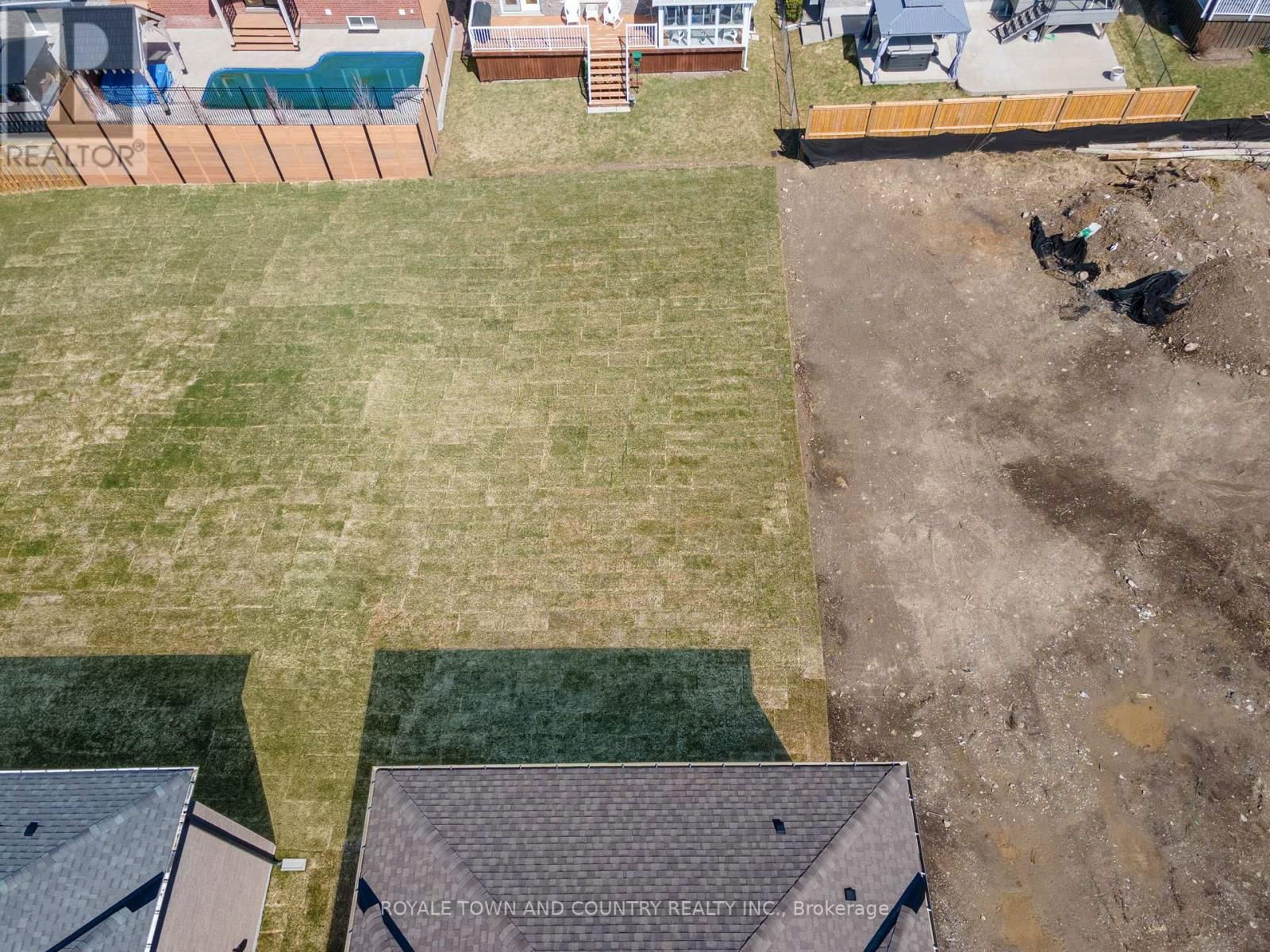 42 DOBSON STREET Image 40
