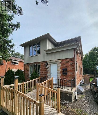 UPPER - 1771 WAVELL STREET Image 2