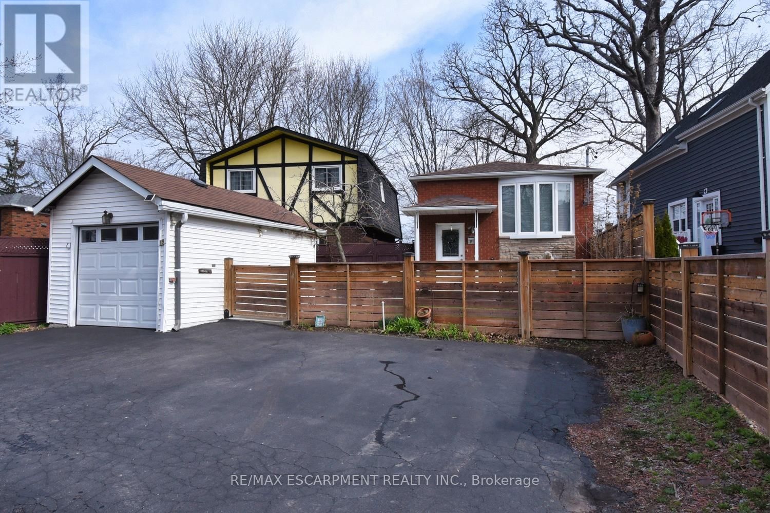 19 VICTORIA TERRACE Image 1