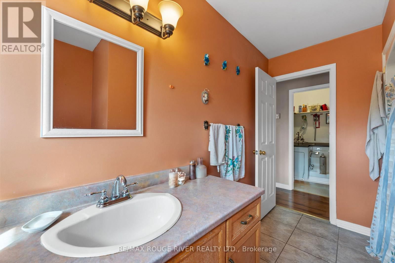 390 JAKOBI ROAD Image 11