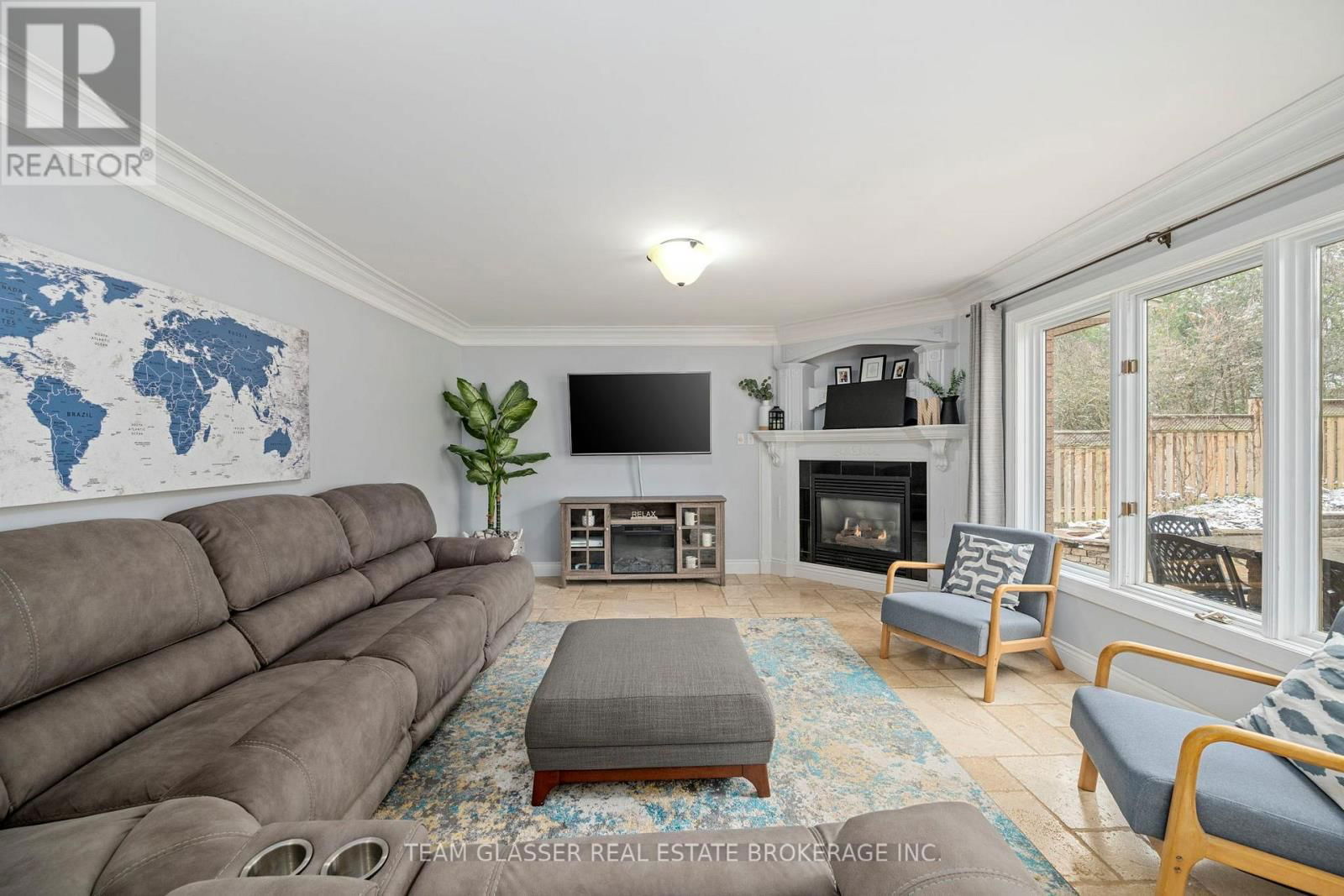 103 ROSE HIP PLACE Image 11
