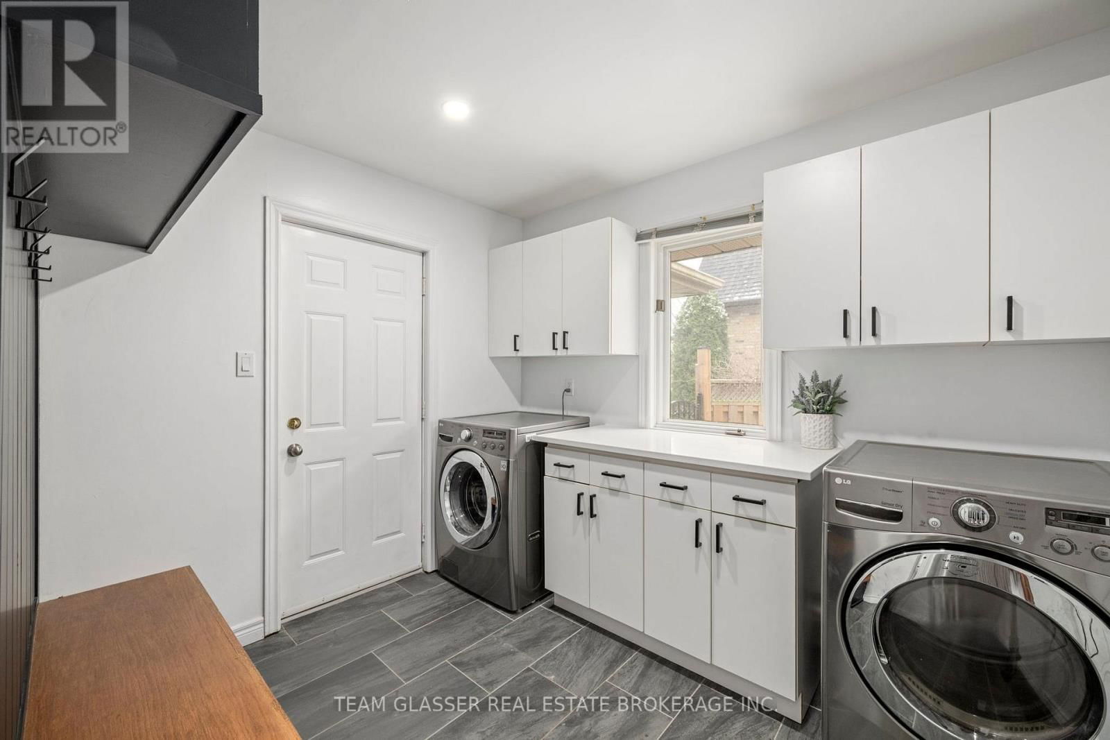 103 ROSE HIP PLACE Image 6