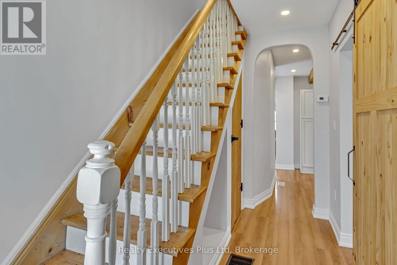 106 KING STREET Image 29