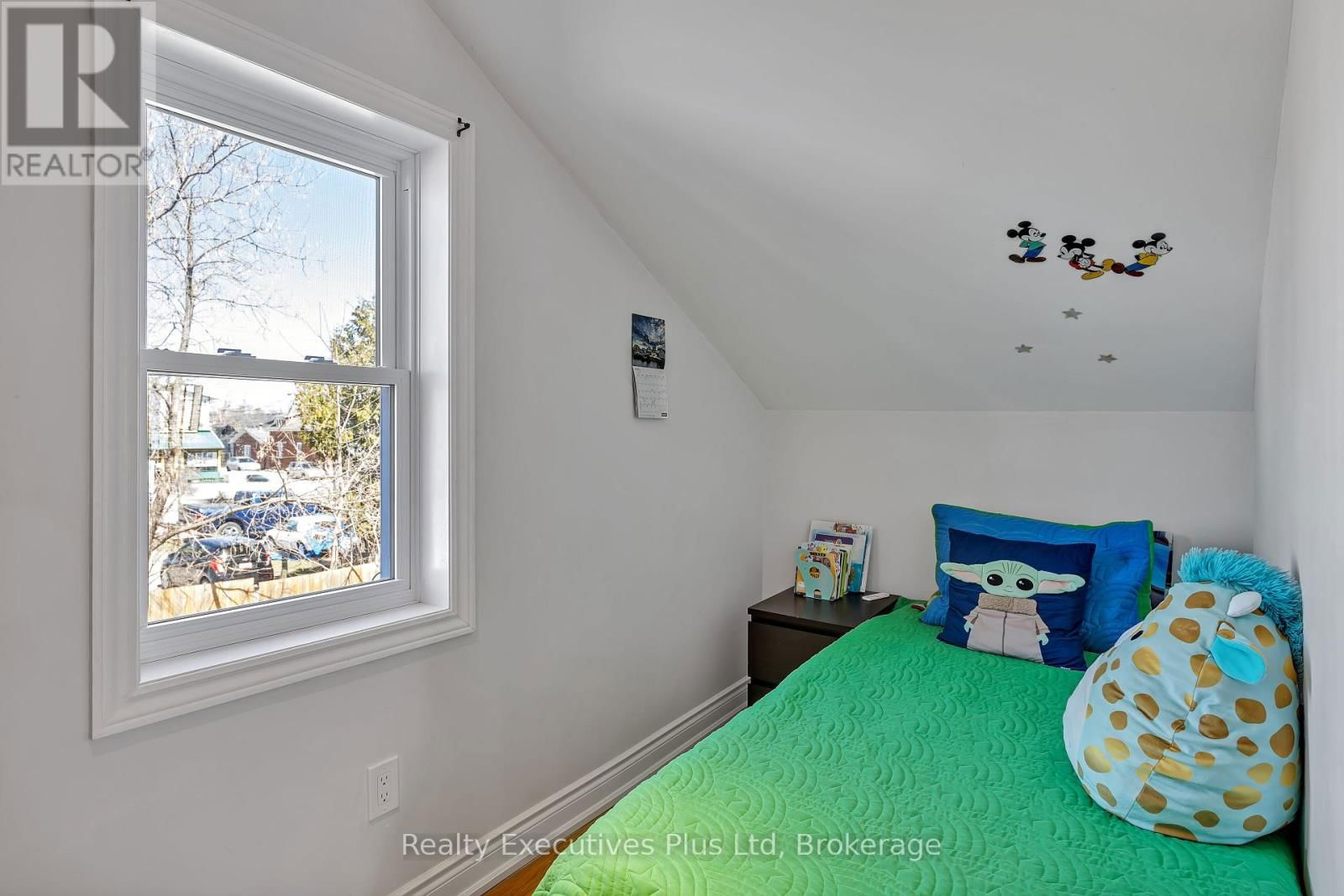 106 KING STREET Image 36