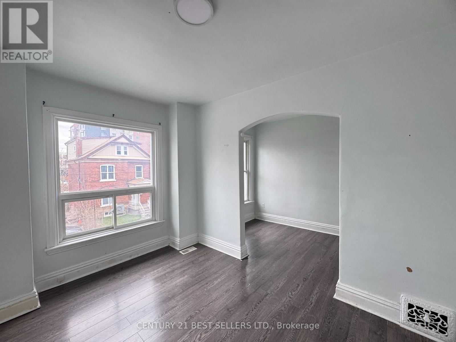 12 ARTHUR AVENUE NORTH Image 14