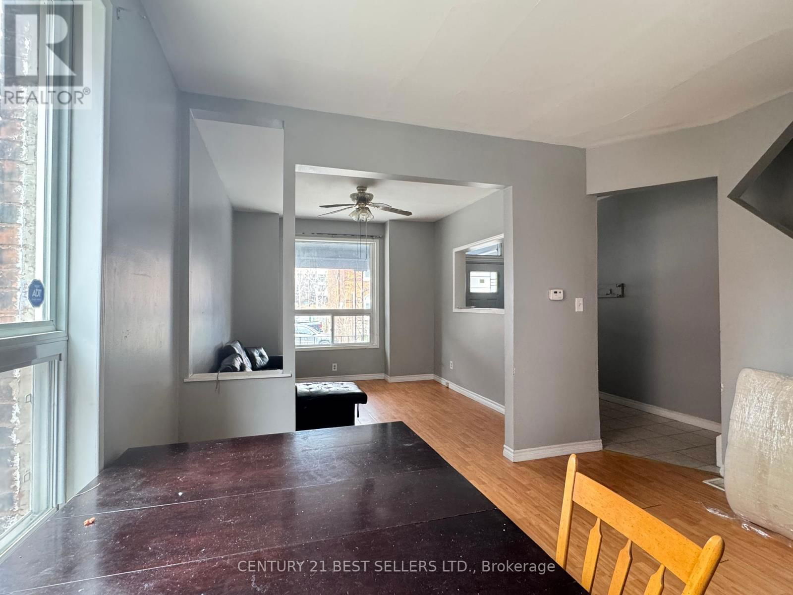 12 ARTHUR AVENUE NORTH Image 6