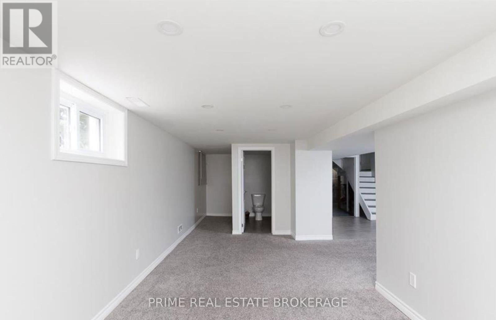 14 CARLTON AVENUE Image 15