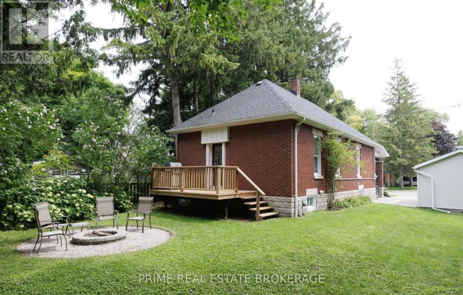 14 CARLTON AVENUE Image 19