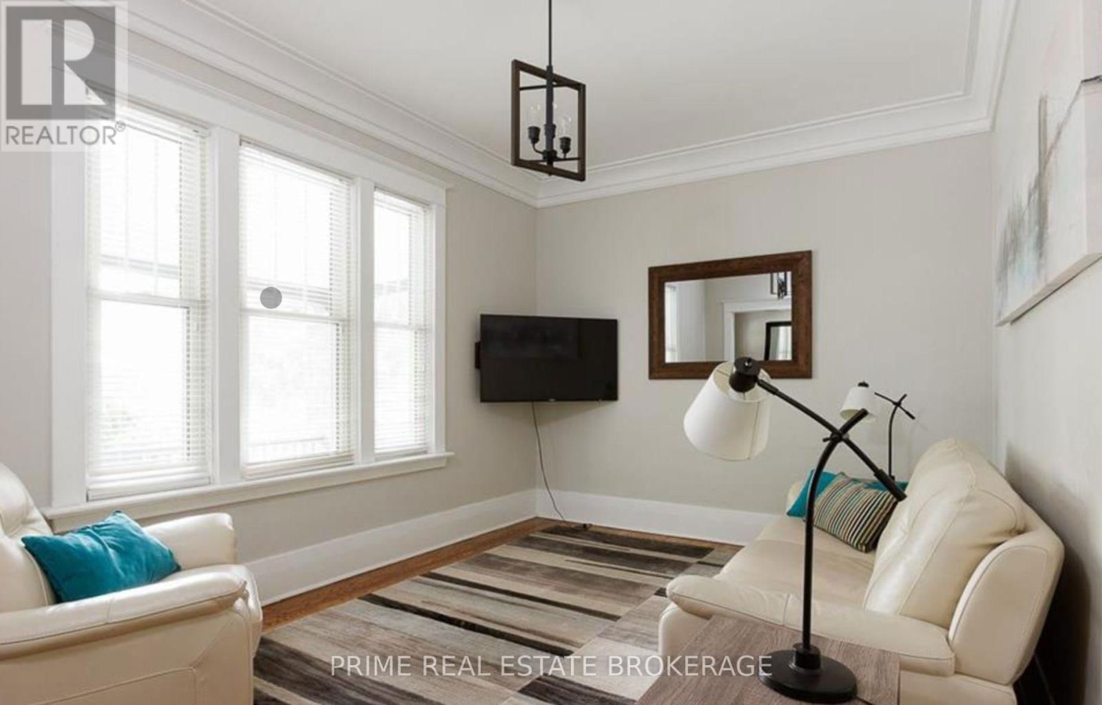 14 CARLTON AVENUE Image 3