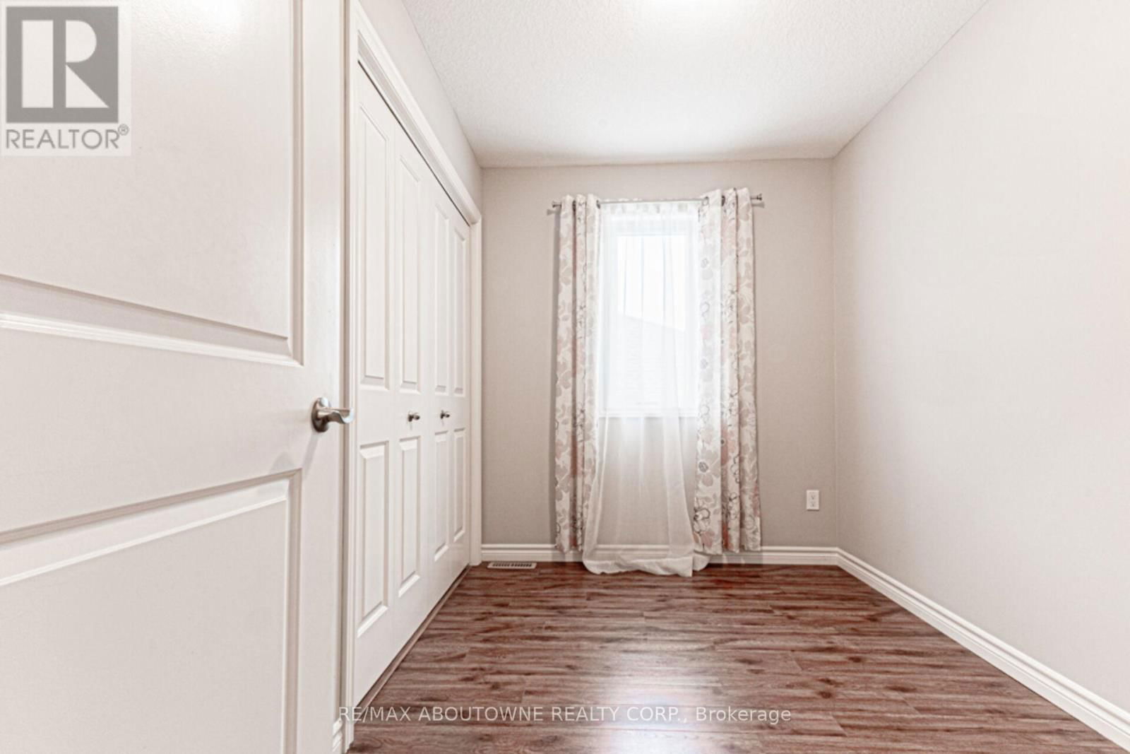 142 OLD FIELD LANE Image 26