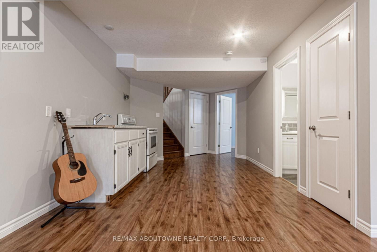 142 OLD FIELD LANE Image 30
