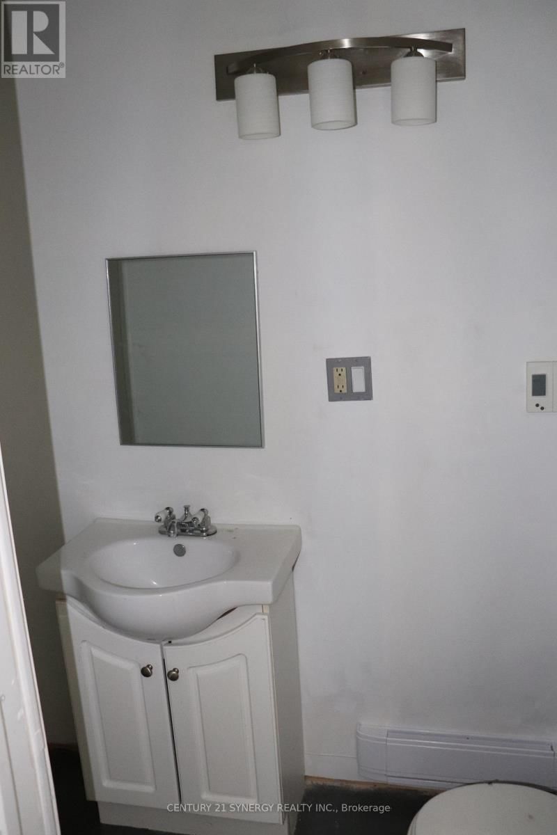 121 IRON CITY ROAD NORTH Image 22