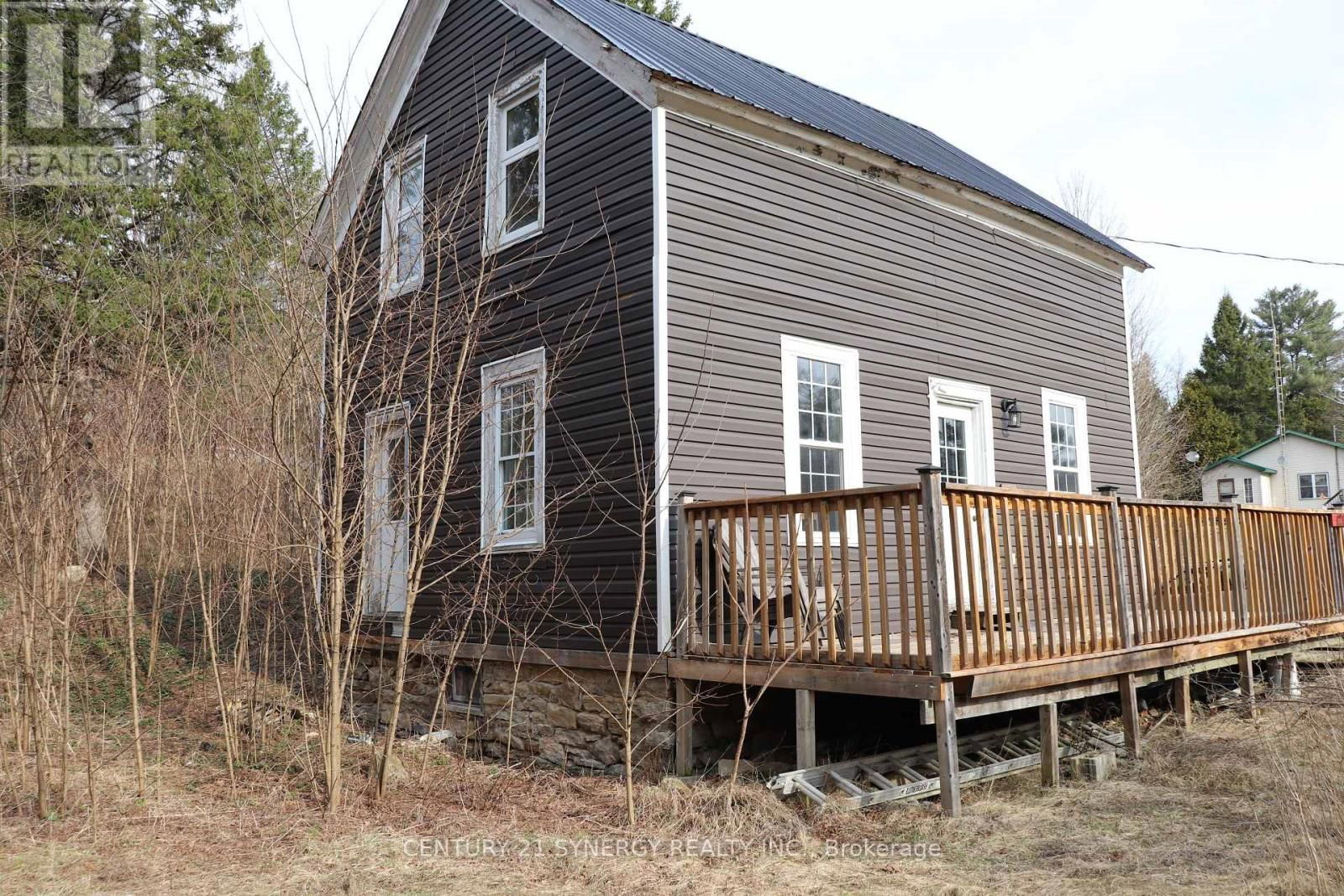 121 IRON CITY ROAD NORTH Image 3