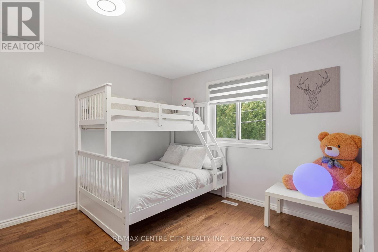 200 REGAL DRIVE Image 11