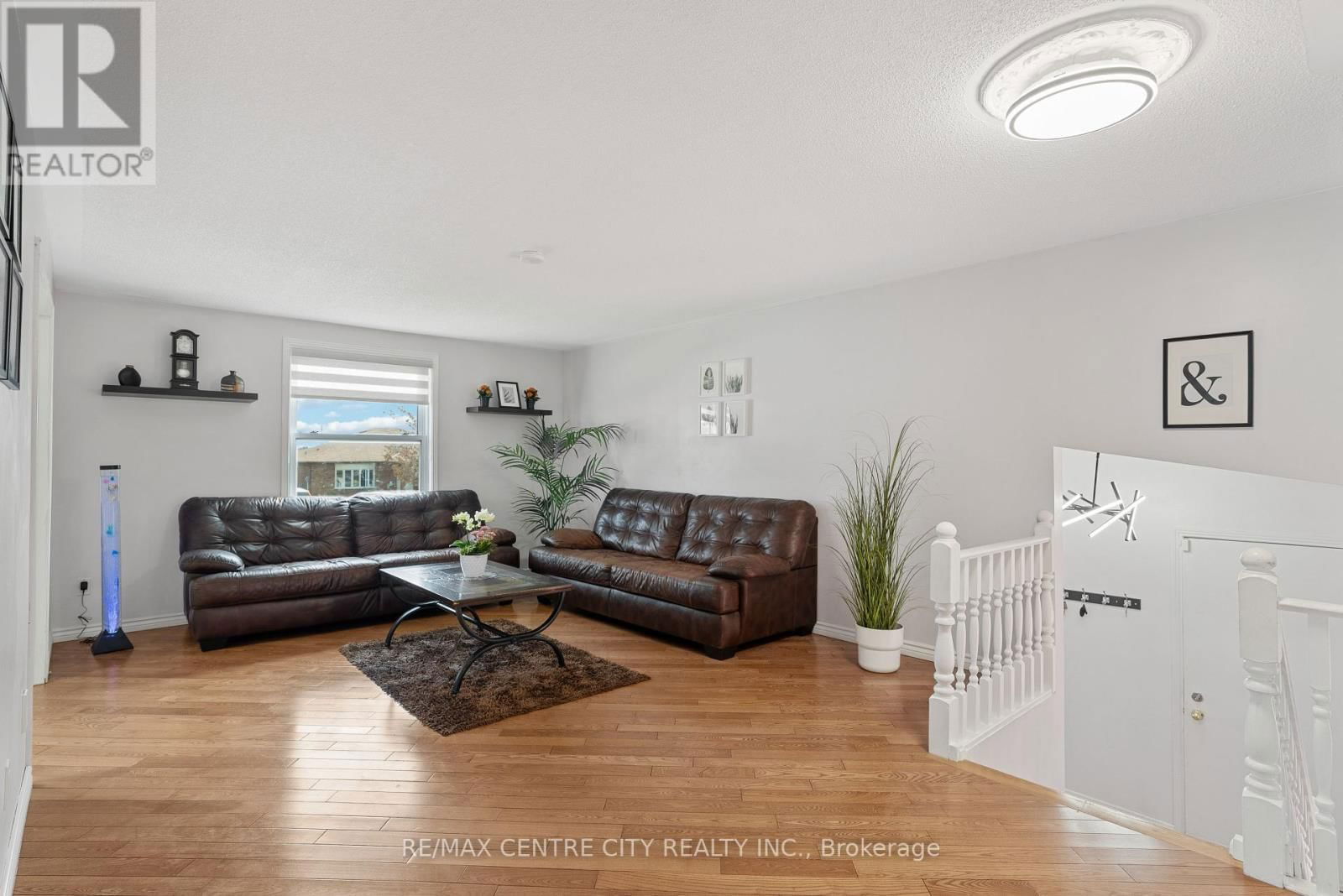 200 REGAL DRIVE Image 5