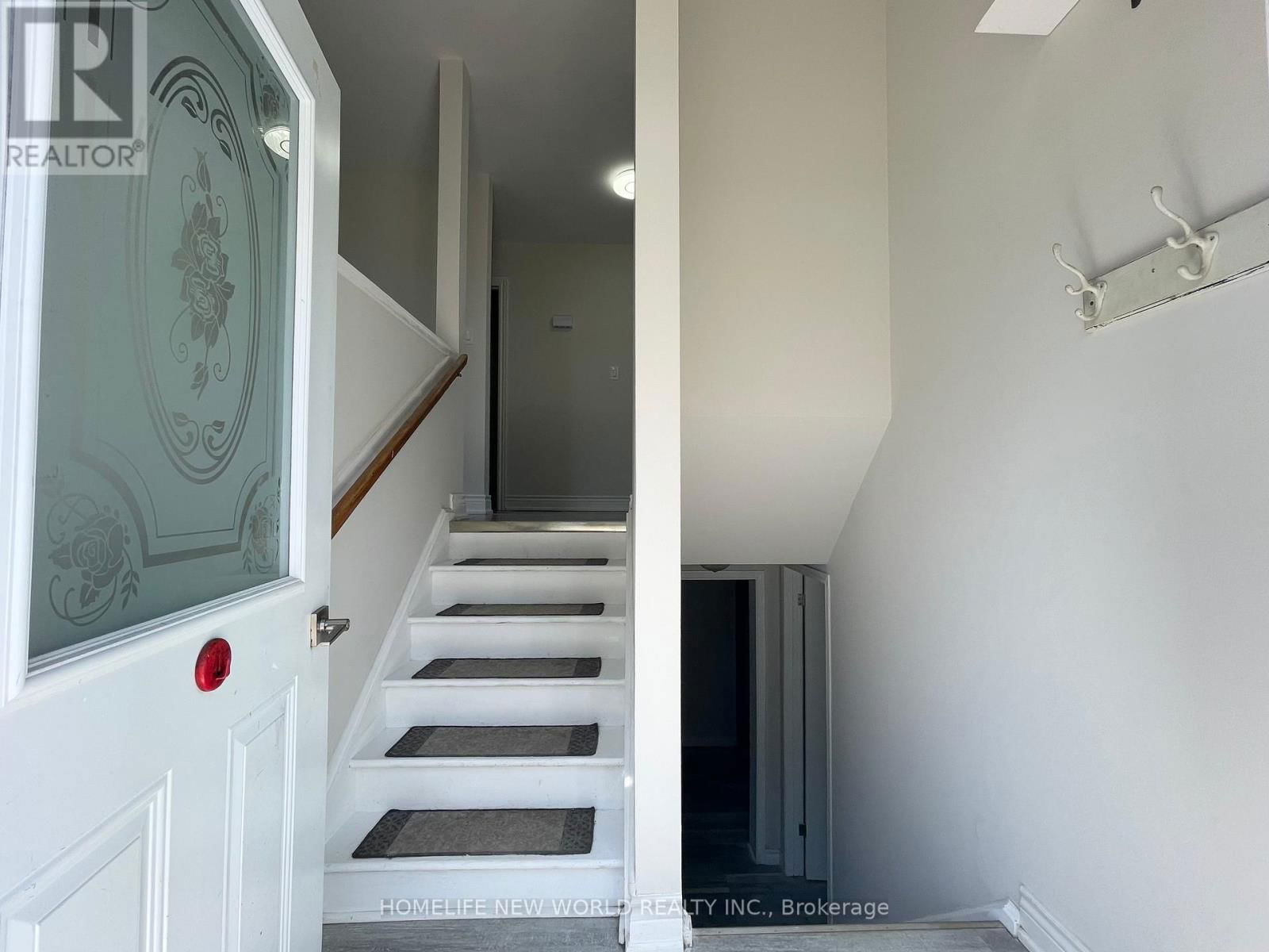 8 GRAHAM ROAD Image 3