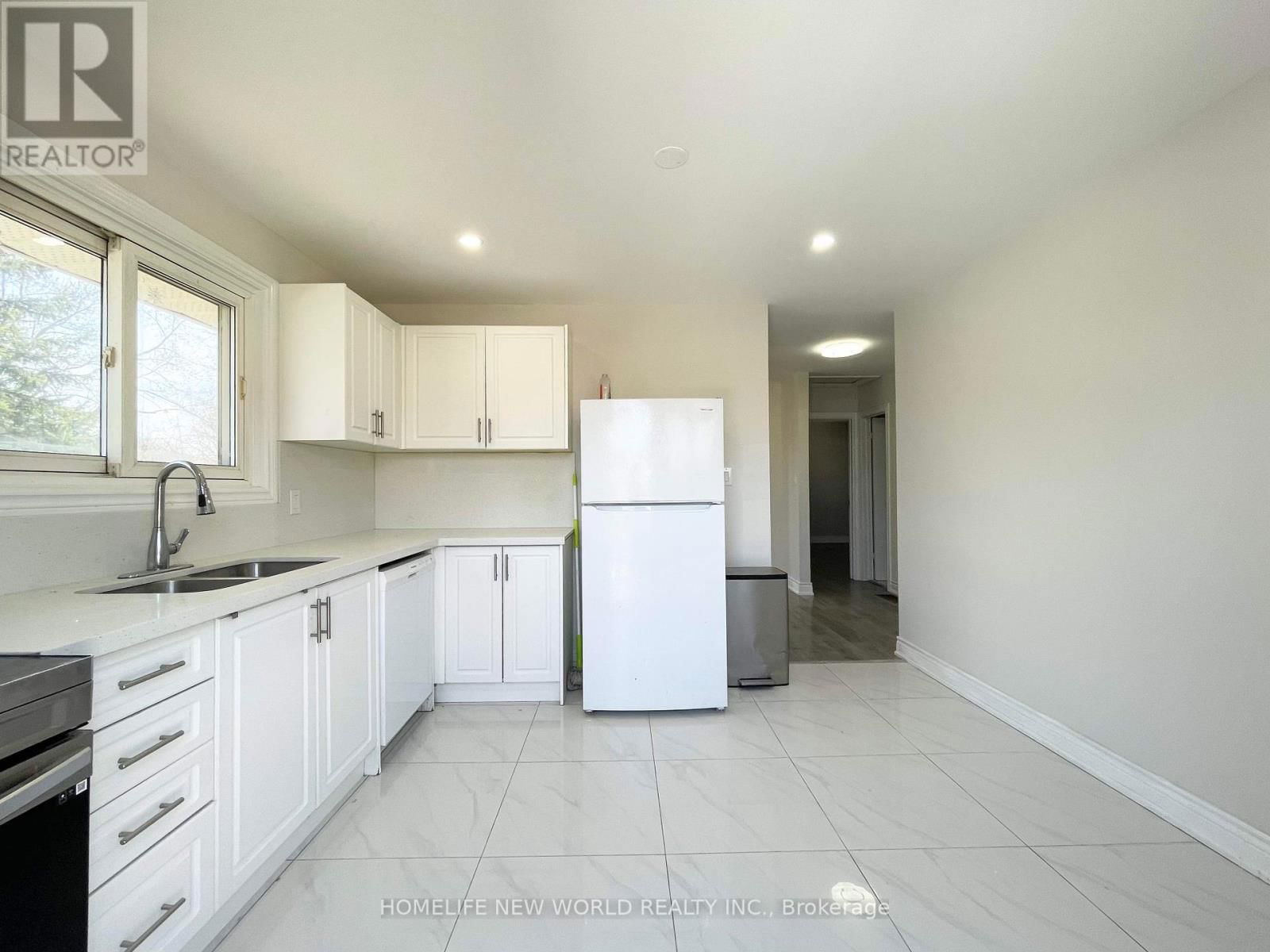 8 GRAHAM ROAD Image 4