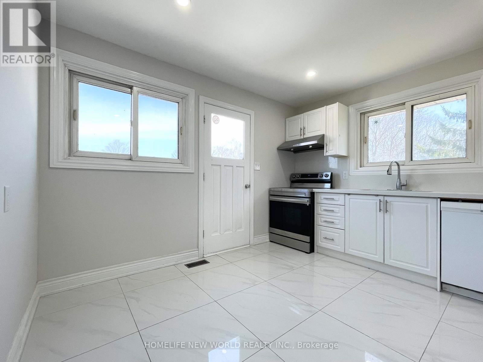 8 GRAHAM ROAD Image 6