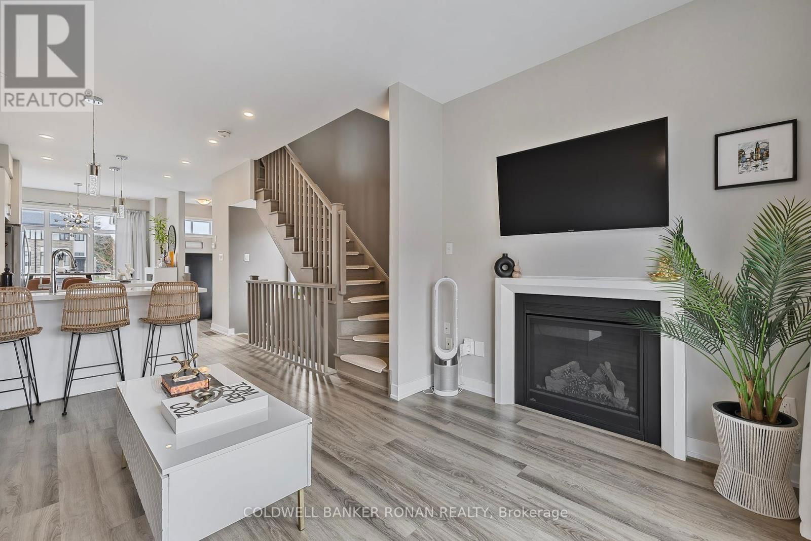 15 WILINGS LANE Image 14