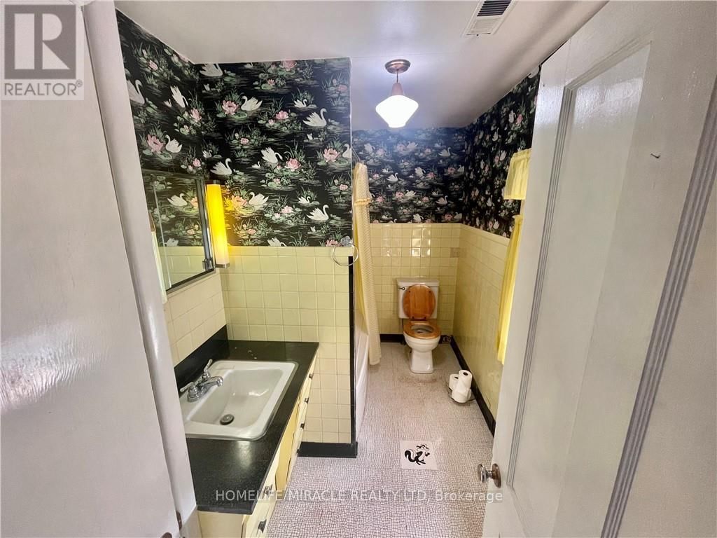 18205 TYOTOWN ROAD Image 26