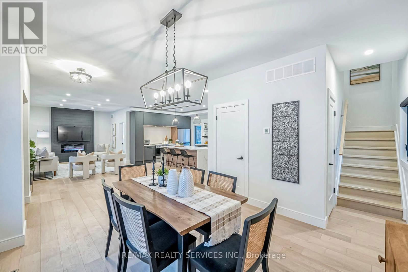 40 VARADI AVENUE Image 10