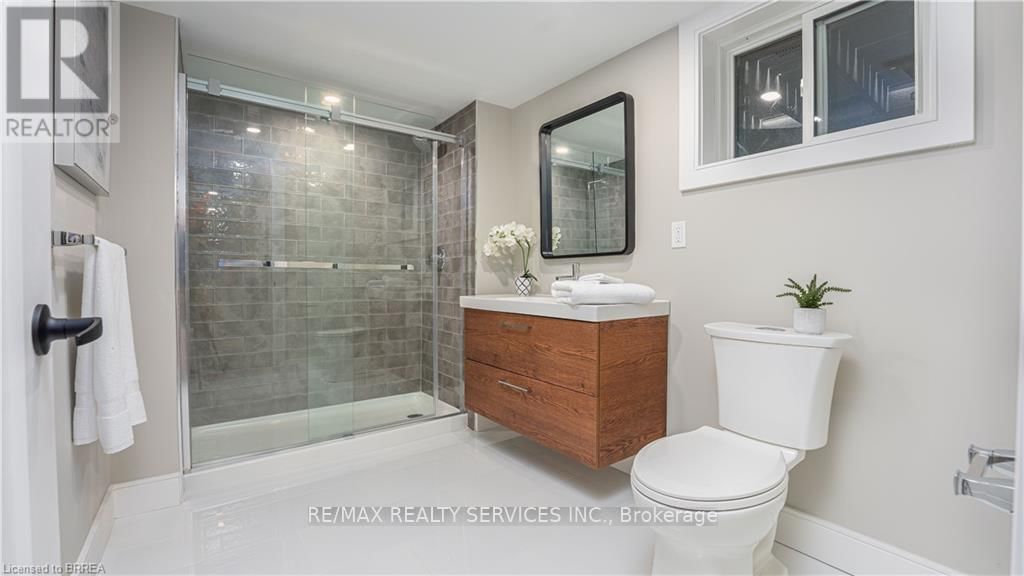 40 VARADI AVENUE Image 26