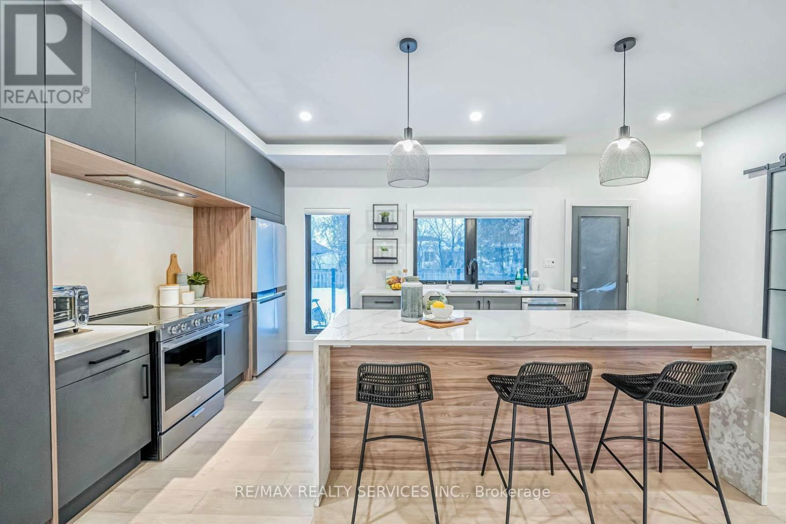 40 VARADI AVENUE Image 7