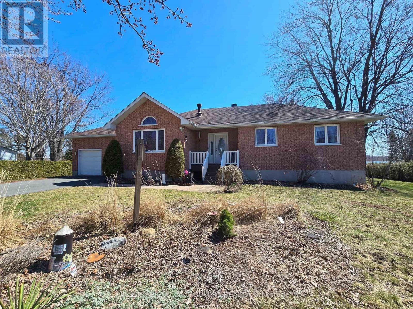 15206 COLONIAL DRIVE Image 1