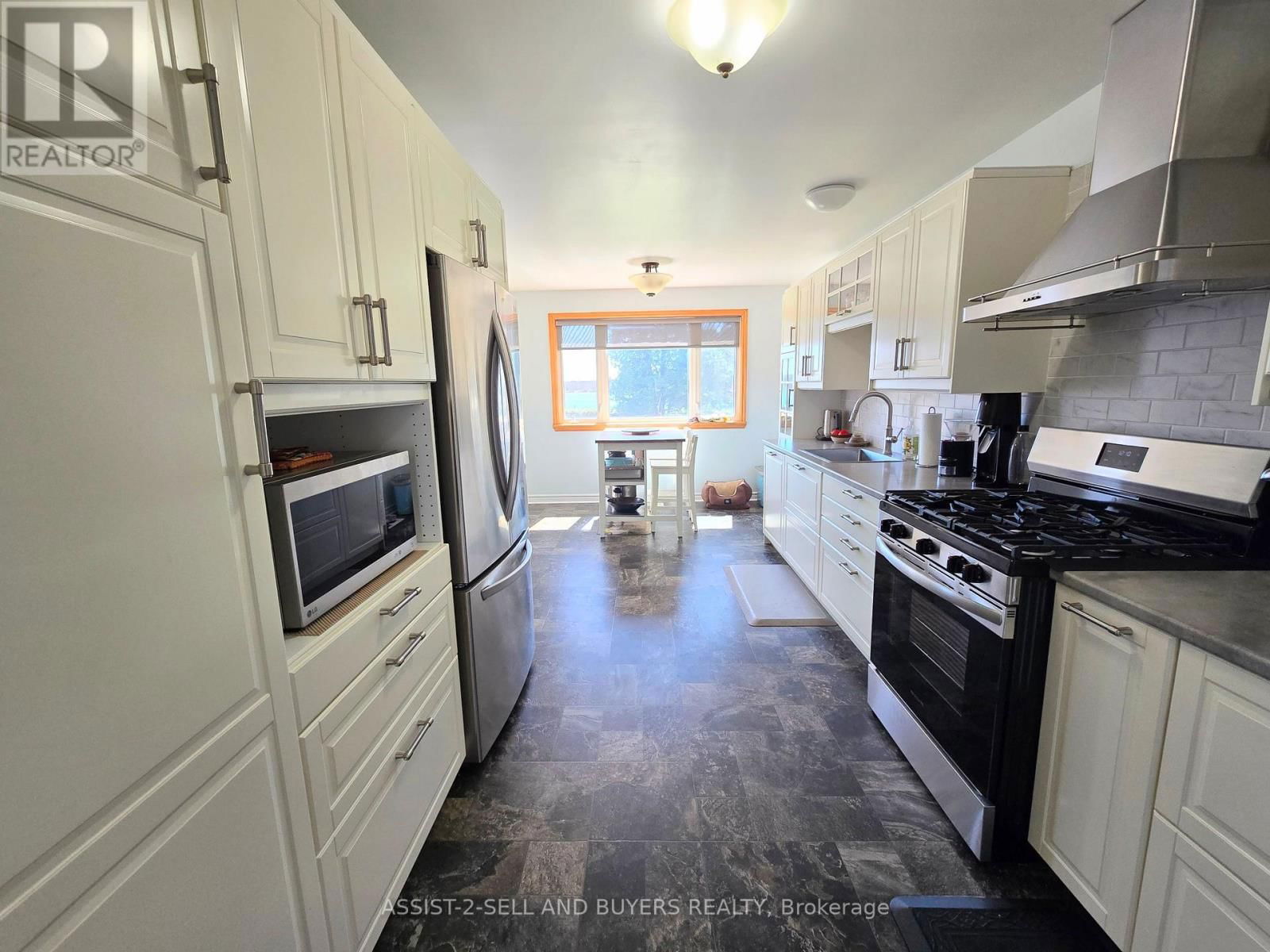 15206 COLONIAL DRIVE Image 12
