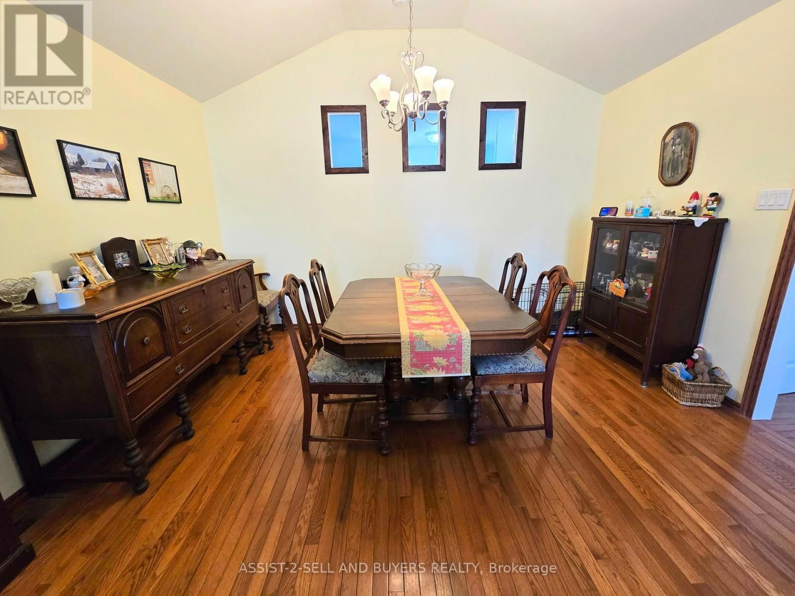 15206 COLONIAL DRIVE Image 8