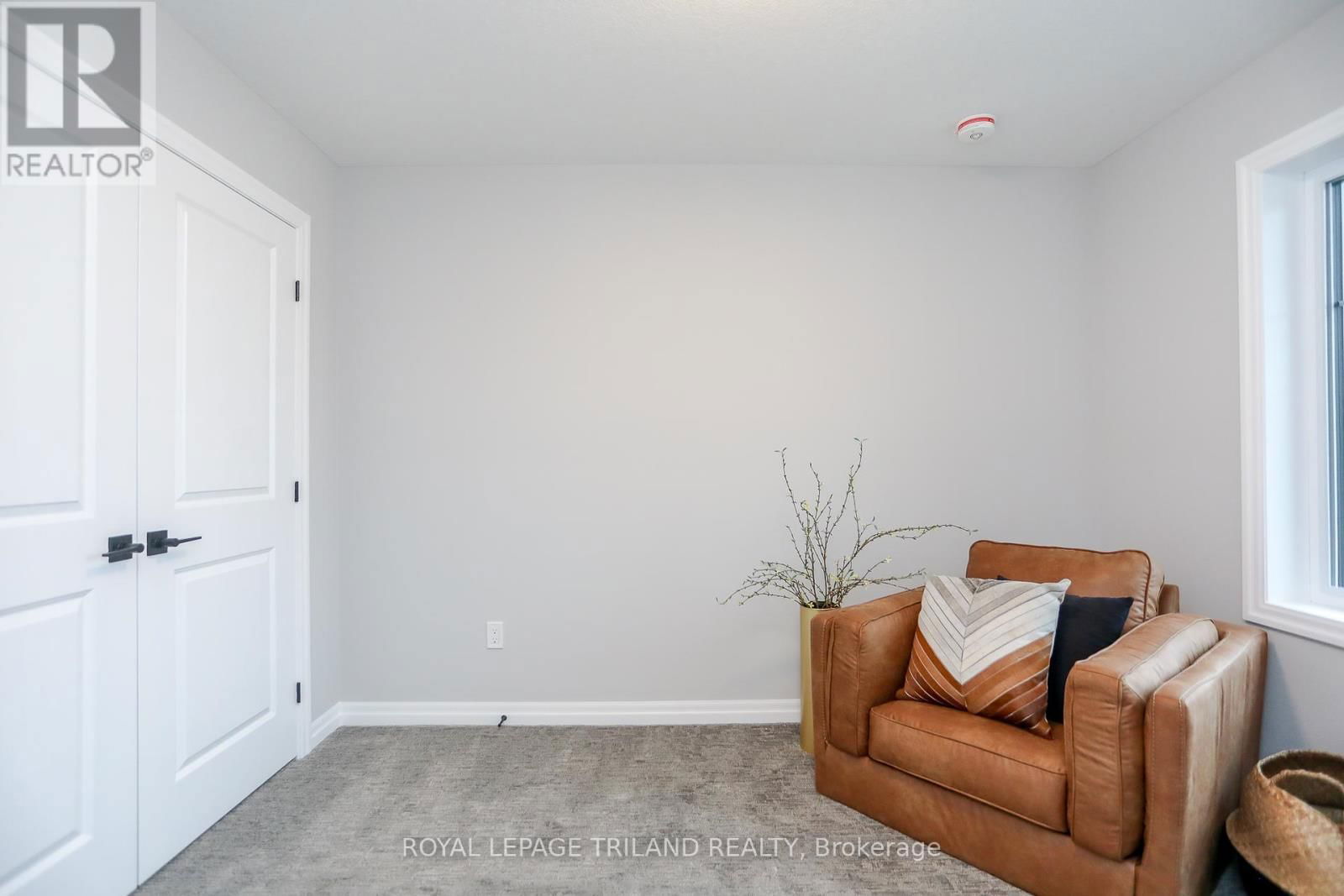 10 SILVERLEAF PATH Image 4
