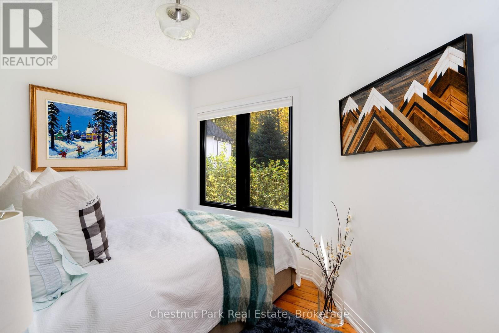 200 NORTHMOUNT CRESCENT Image 25