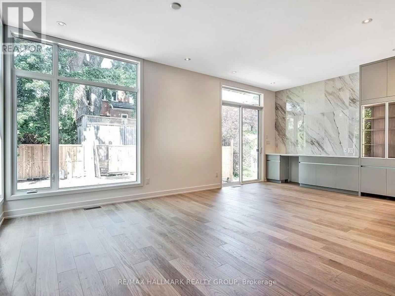 37 IVY CRESCENT Image 11
