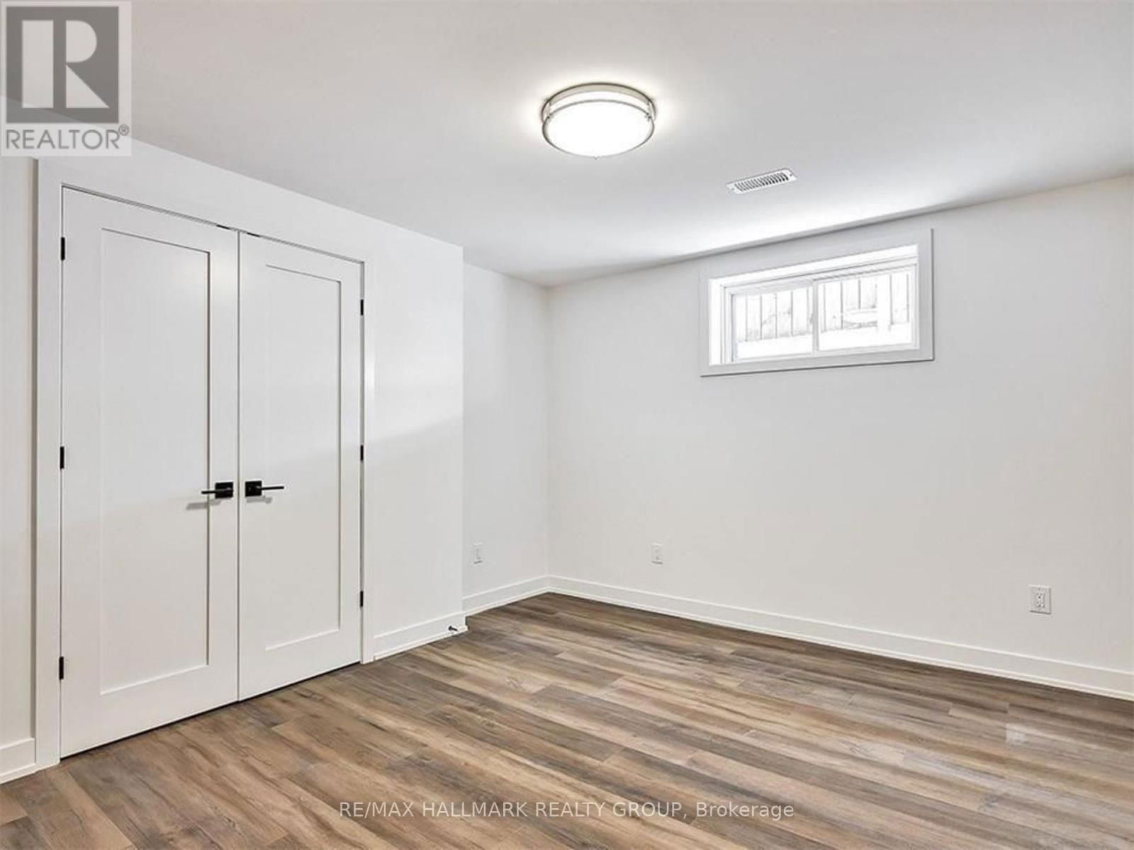 37 IVY CRESCENT Image 20