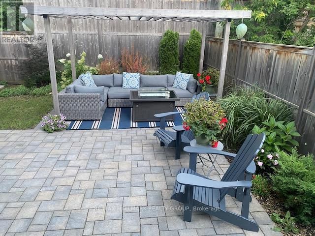 37 IVY CRESCENT Image 23
