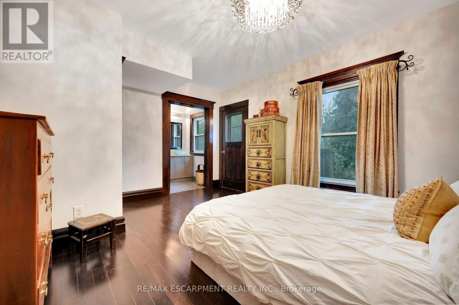 80 SPADINA AVENUE Image 17