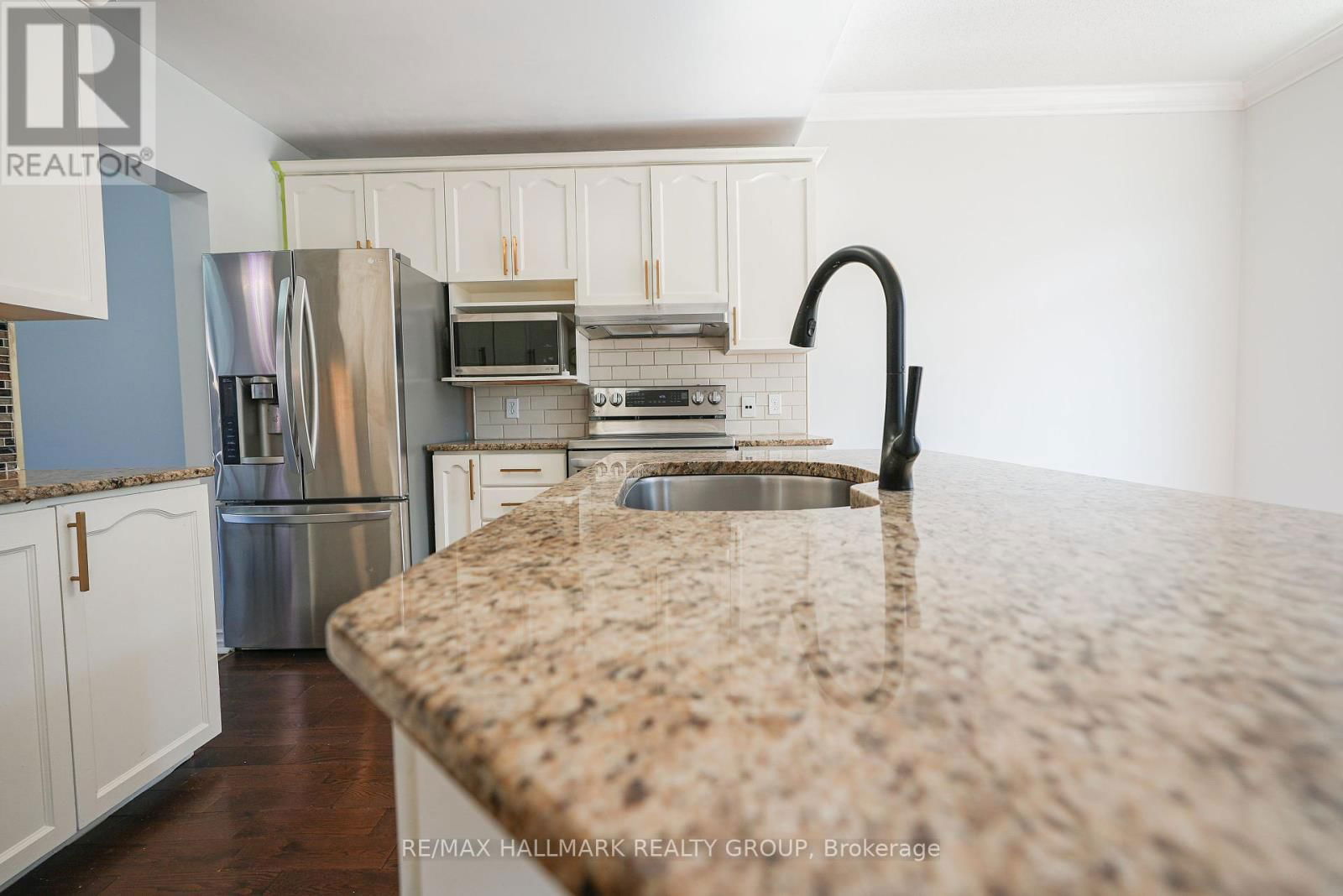 345 STONEWAY DRIVE Image 13