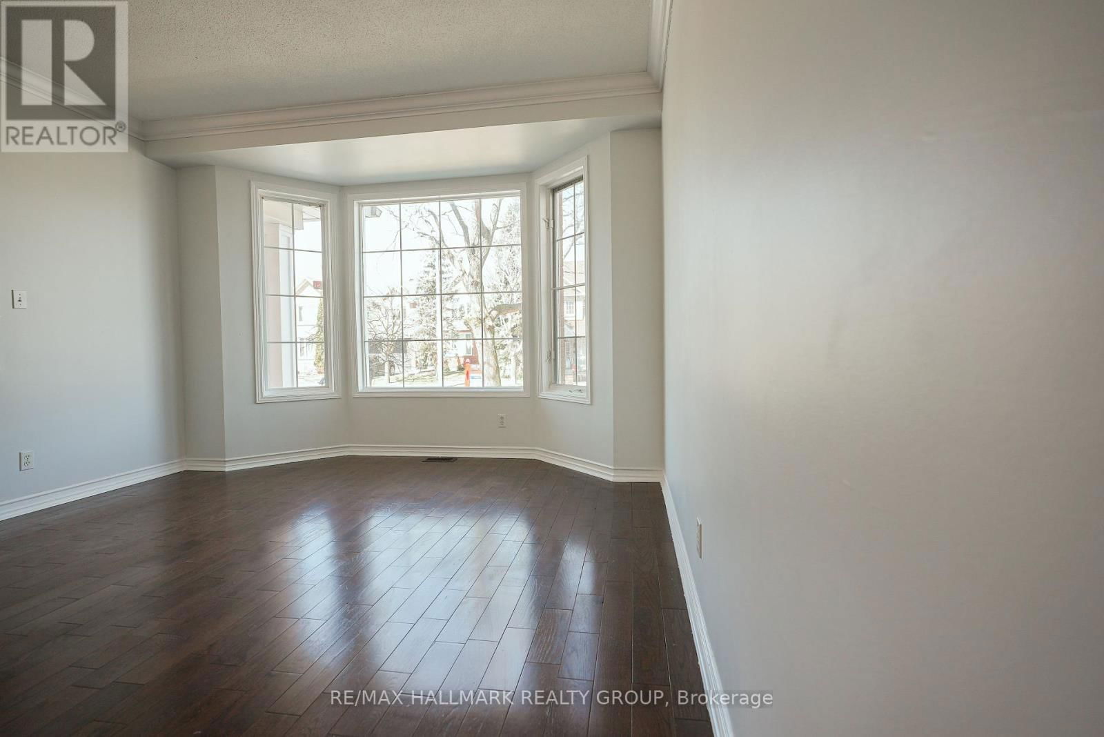 345 STONEWAY DRIVE Image 18